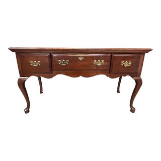 Late 20th Century Dixie Furniture Queen Anne Sideboard For Sale