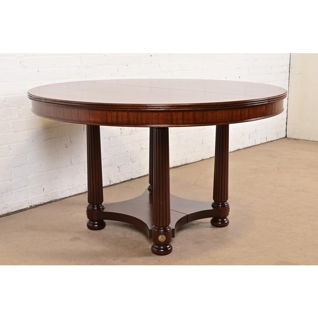 Henkel Harris Henkel Harris Empire Banded Flame Mahogany Pedestal Extension Dining Table, Newly Refinished For Sale - Image 4 of 14