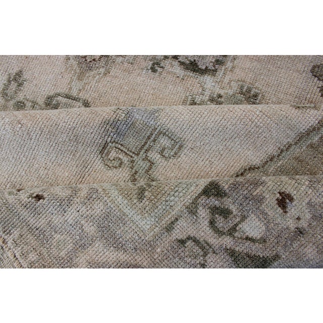 Floral Medallion Turkish Oushak Rug in Green/Gray, Blush, Charcoal, and Silver 5' X 7'2 For Sale - Image 11 of 11