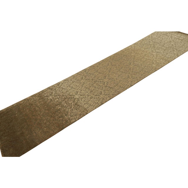 Rug & Kilim Rug & Kilim's Custom Geometric Green and Beige Gold Wool and Silk Rug - "Cordoba" For Sale - Image 4 of 7