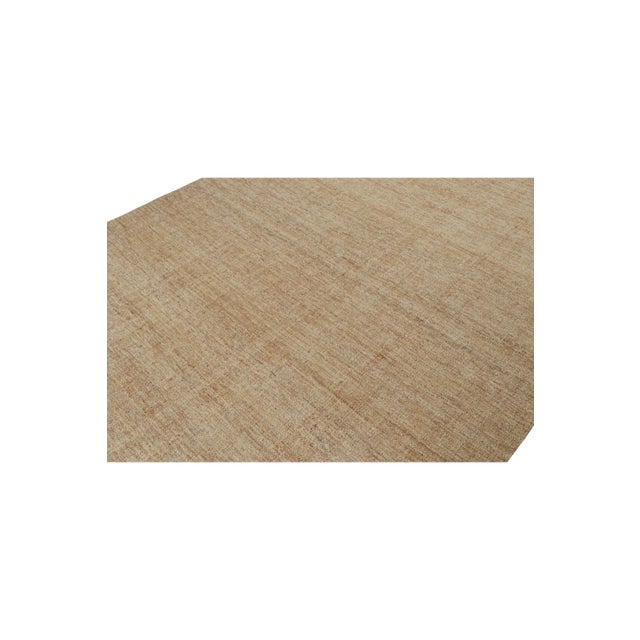 This contemporary 11'x18' flatweave belongs to Rug & Kilim’s brand new collection—handwoven in all-natural jute. On the...