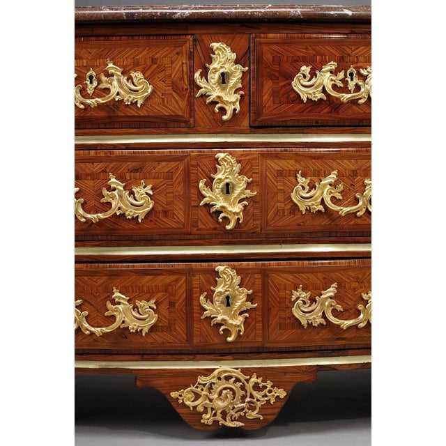 Wood Regency Chest of Drawers attributed to Pierre Moulin, 1720 For Sale - Image 7 of 18