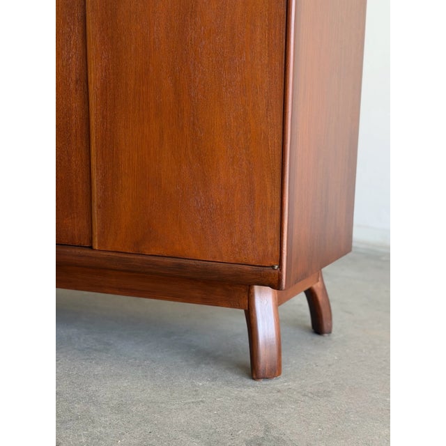 Vanity Dresser by Mount Airy Furniture For Sale - Image 17 of 18