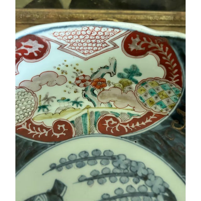Early 20th Century Large Antique Japanese Imari Porcelain Center Bowl For Sale - Image 5 of 9