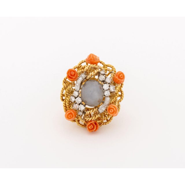 Mid 20th Century 18k Rose Gold Star Sapphire Coral Diamond Ring For Sale - Image 5 of 10