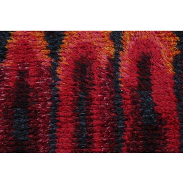 Mid-Century Modern Vintage Swedish Rya Rug With Red and Blue Geometric Pattern - Rug & Kilim For Sale - Image 3 of 7