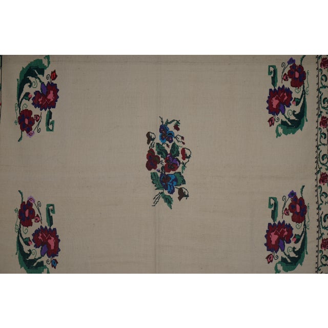 1960s Vintage Aubusson Floral Turkish Kilim Rug 5'5'' X 6'5'' For Sale - Image 5 of 11