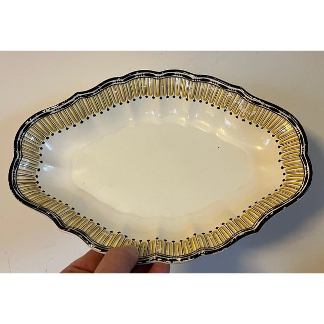 Antique 18th Century Wedgwood Creamware Lozenge Shaped Dish in the Etruscan Pattern For Sale - Image 10 of 11