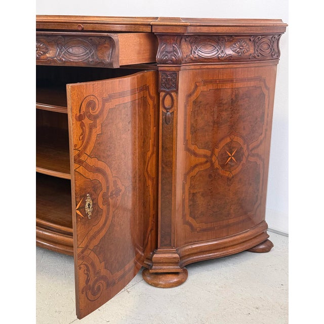 Neo-Baroque Inlaid Cabinet in the style of Gerstel, 1920s For Sale - Image 9 of 11