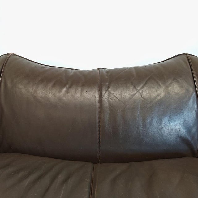 Le Bambole 3-Seater Sofa in Dark Brown Leather by Mario Bellini for B&B Italia, 1970s For Sale - Image 17 of 18