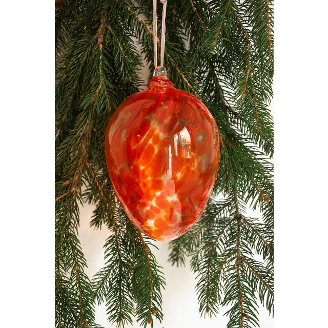 Wonderful Christmas baubles to decorate the Christmas tree produced with Effetre di Murano speckles. dimensions 8 cm This...