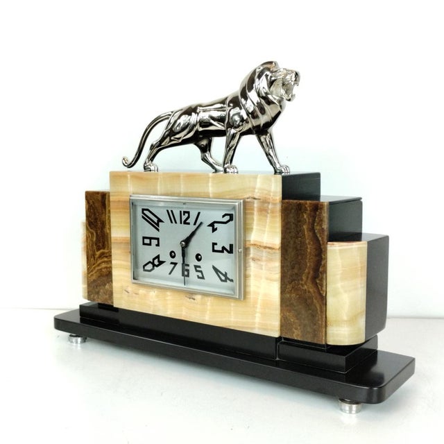 1930s French Art Deco Mantel Clock with Chrome-Plated Bronze Lion, 1930s For Sale - Image 5 of 18