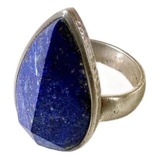 Sterling Silver and Faceted Lapis Cocktail Ring For Sale