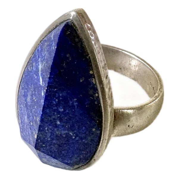 Sterling Silver and Faceted Lapis Cocktail Ring For Sale