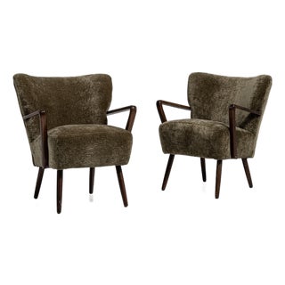 1940s Mid-Century Modern Green Wood Pair of Club Chairs For Sale