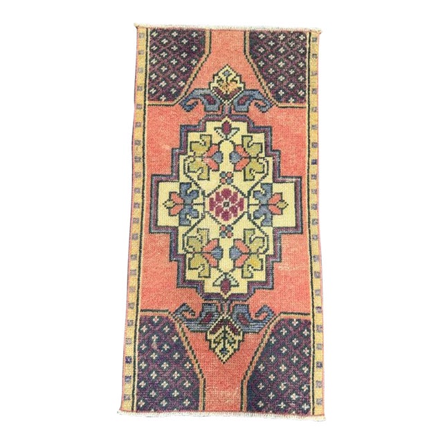 Turkish Yastik Rug 1'6" x 2'11" For Sale