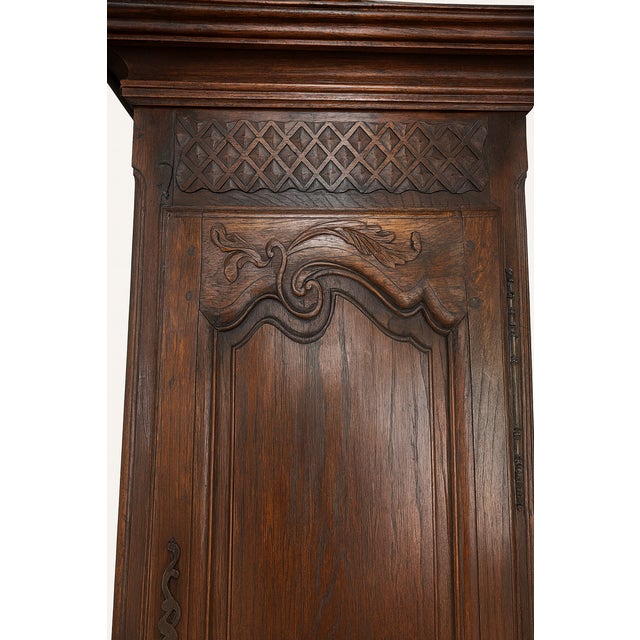 Late 18th Century Tall and Narrow Louis XV Oak Cabinet, 1770s For Sale - Image 5 of 11