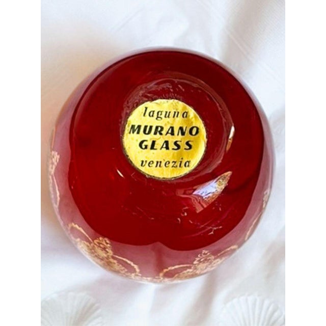 Glass 1970s 22k Gold Ruby Red Venetian Murano Glass Decanter With 5 Tumblers - 6 pcs For Sale - Image 7 of 10
