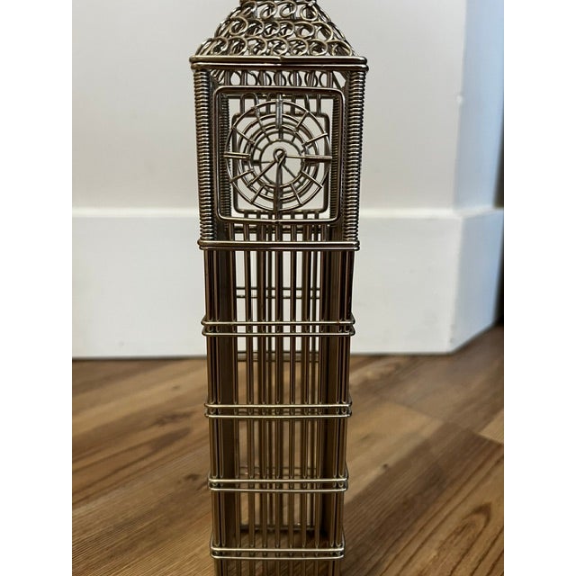 Silver-toned metal wire model of London's Big Ben clock tower from the Doodles Destinations collection