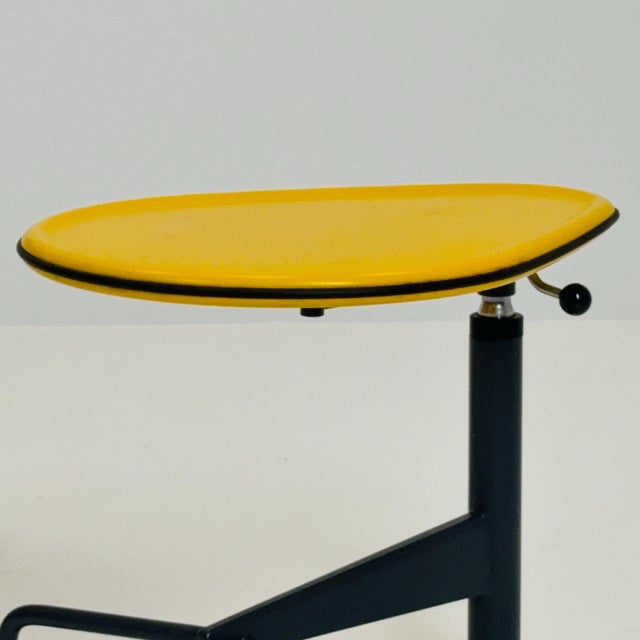 Toshiyuki Kita Mid-Century Modern Adjustable Kick Side Table by Toshiyuki Kita for Cassina, 1980s For Sale - Image 4 of 11