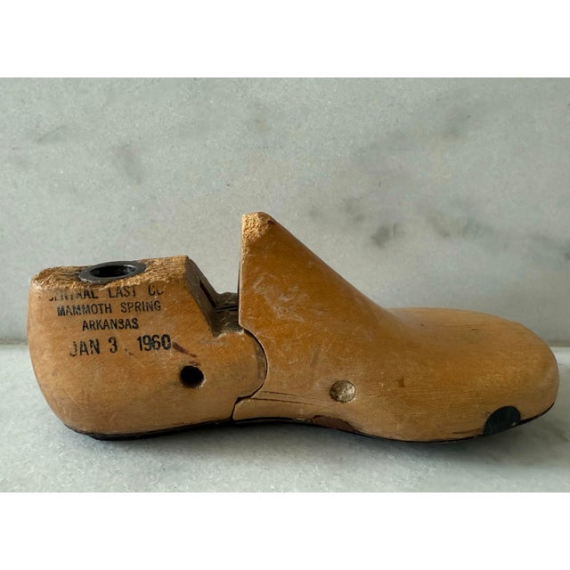 Mid 20th Century Pair of Vintage Wooden Shoe Forms or Shoe Lasts For Sale - Image 5 of 10