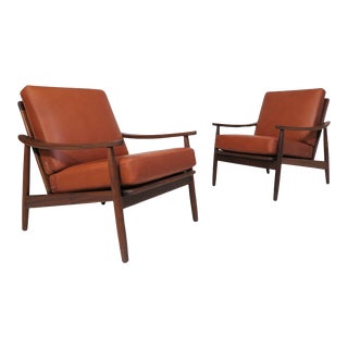 Mid-Century Scandinavian Lounge Chairs in Saddle Leather- Set of 2 For Sale