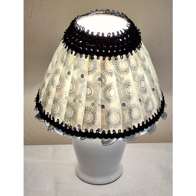 1980s Vintage Table Lamp with White Ceramic Base and Fabric Shade by Aro, 1980s For Sale - Image 5 of 10