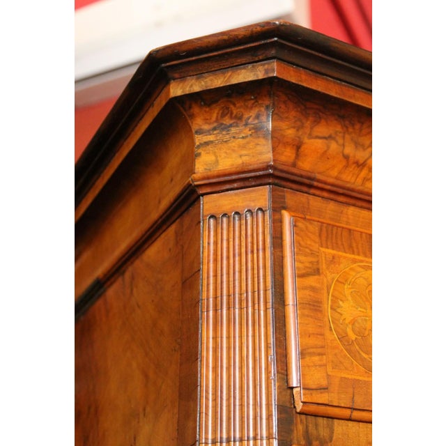 George II Burl Walnut and Marquetry Hightboard, 1890s For Sale - Image 5 of 18