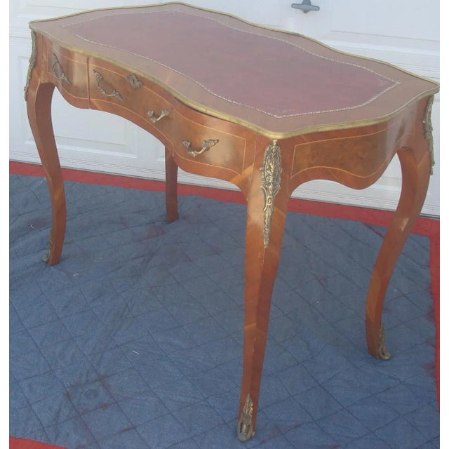 French Ladies Leather Top Desk For Sale - Image 9 of 12