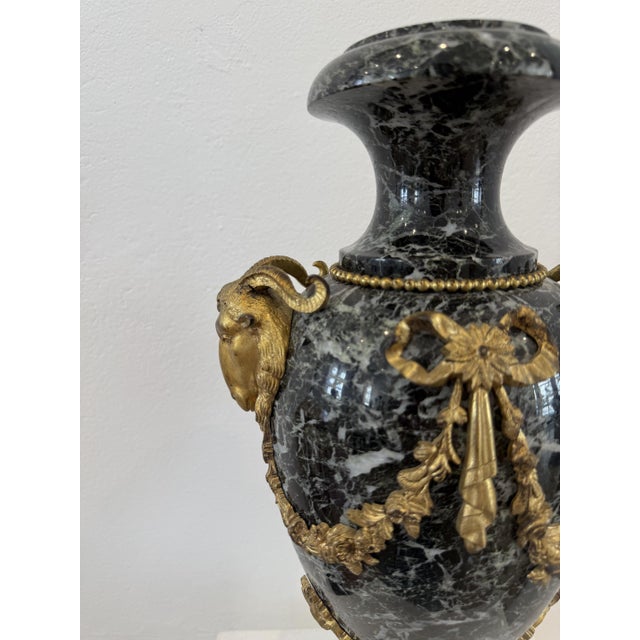 Ornamental Vase in Green Marble and Gilded Bronze, France, 1800s For Sale - Image 12 of 18
