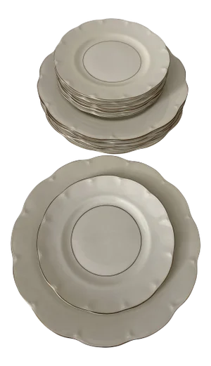 1950s Theodore Haviland New York Leeds Cream & White Dinner & Salad Plates- 12 Pieces