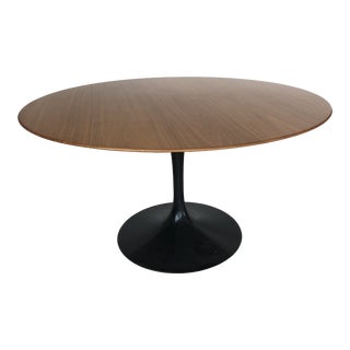 1950s Mid-Century Modern Eero Saarinen for Knoll Tulip Dining Table For Sale