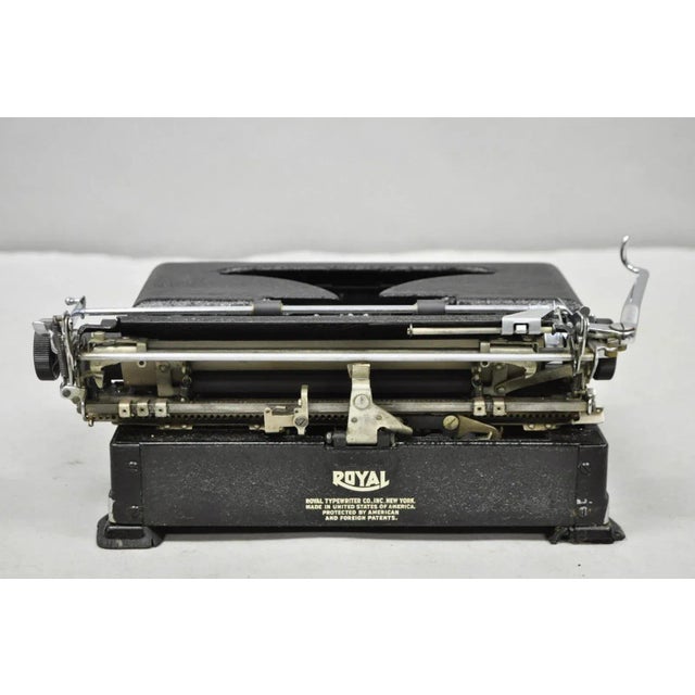 Black Vintage Royal De Luxe Deluxe Touch Control Manual Typewriter With Carrying Case For Sale - Image 8 of 15