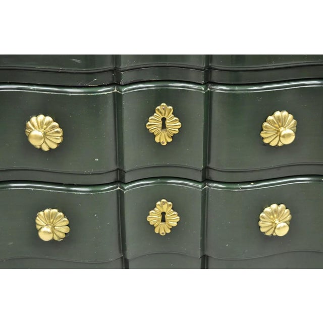 Mid 20th Century Vintage French Provincial Style Green Lacquer 3 Drawer Nightstand by Roundtree For Sale - Image 5 of 12