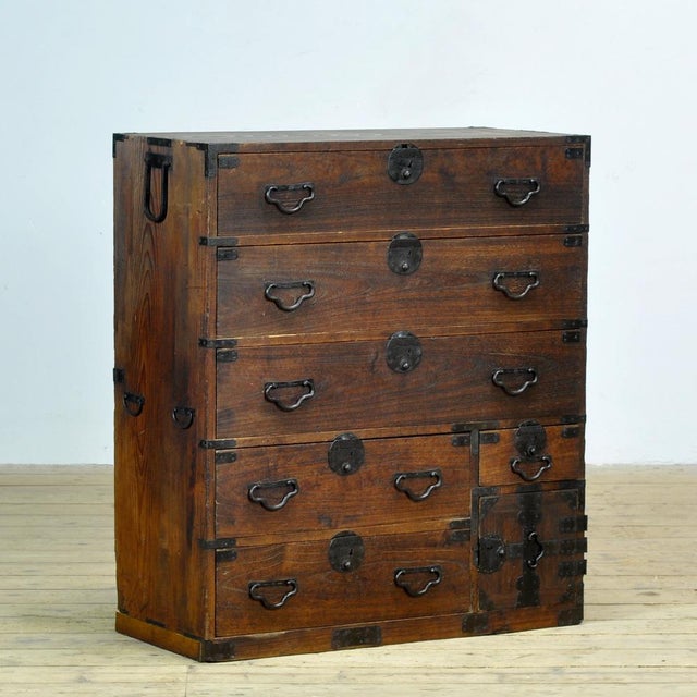 Japanese Tansu Chest of Drawers, 1870 For Sale - Image 3 of 15