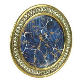 English Early 20th Century Round Brass Chain Link Photo Frame For Sale