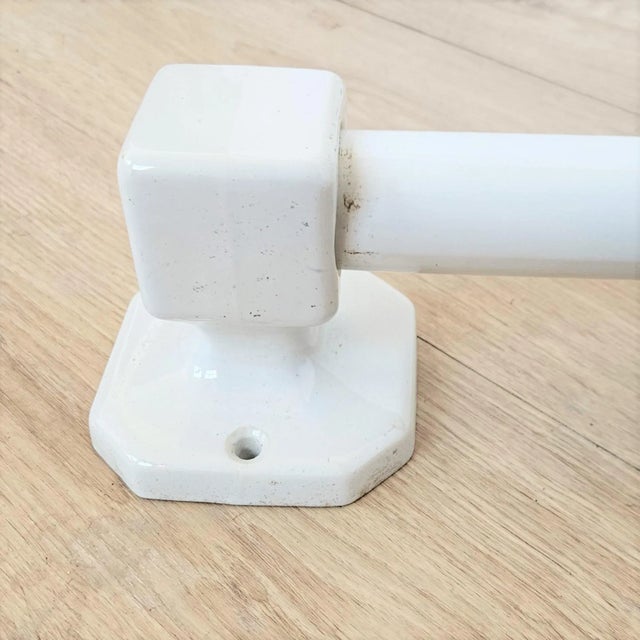 Art Deco Porcelain Towel Holder, 1920s For Sale - Image 4 of 5