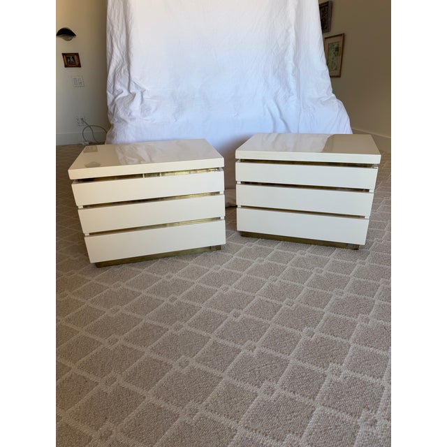 Pair of Vintage Modern Lacquer & Brass 3-Drawer Night Tables by J.C. Mahey, France For Sale - Image 10 of 11