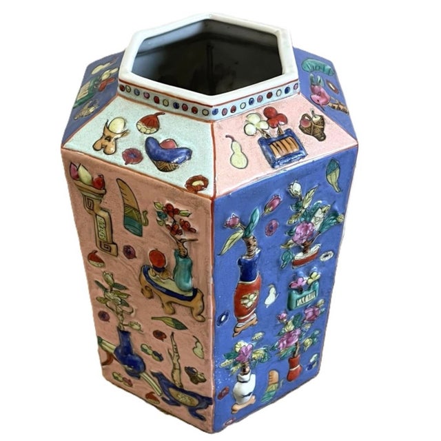 Early 20th Century Chinese Famille Rose Vase For Sale - Image 4 of 8