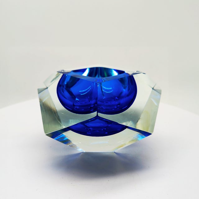 1960s Large Vintage Ashtray in Hand-Cut Murano Glass by Flavio Poli for Seguso, 1960s For Sale - Image 5 of 10