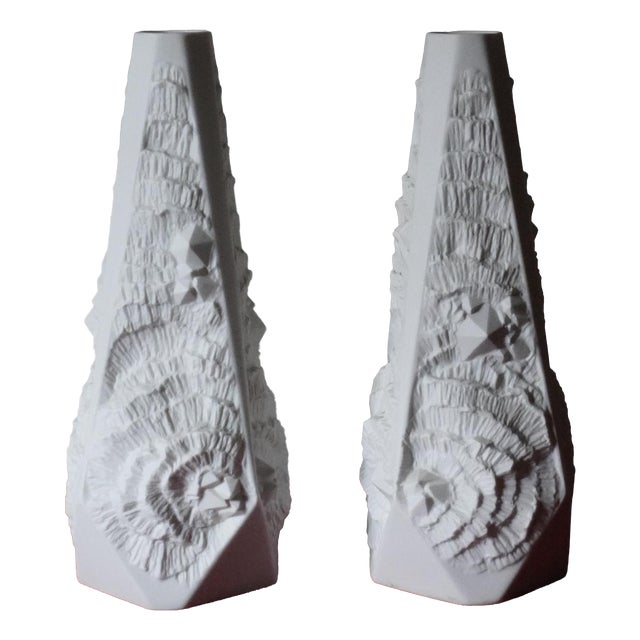 Vintage German Vases in Biscuit Porcelain from AK Kaiser, 1960s, Set of 2 For Sale