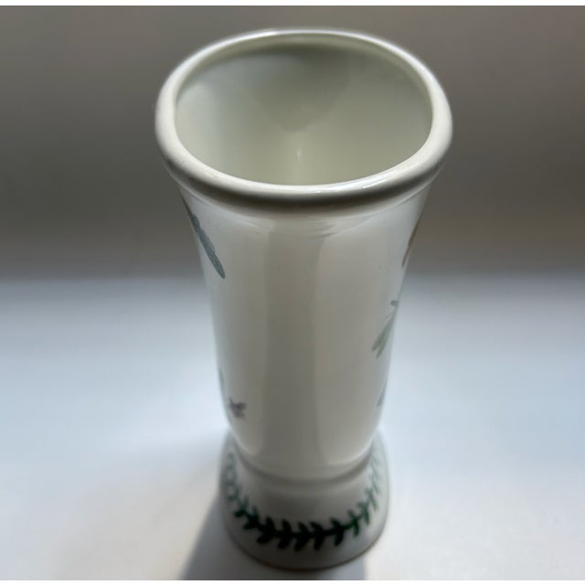 Daisy Botanic Garden Oval Ceramic Vase by Portmeirion, 1970’s For Sale - Image 9 of 17