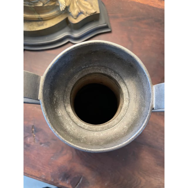 18th Century Flemish Rembrandt Style Double Handled Pewter Flagon Hallmarked For Sale In Minneapolis - Image 6 of 12