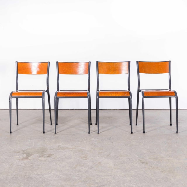 1950s French Light Grey Tapered Leg Dining Chairs from Mullca, 1950s, Set of 6 For Sale - Image 5 of 18