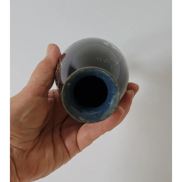 Late 19th Century Japanese Meiji Era Black Cloisonne Vase With 5 Cranes For Sale - Image 5 of 7