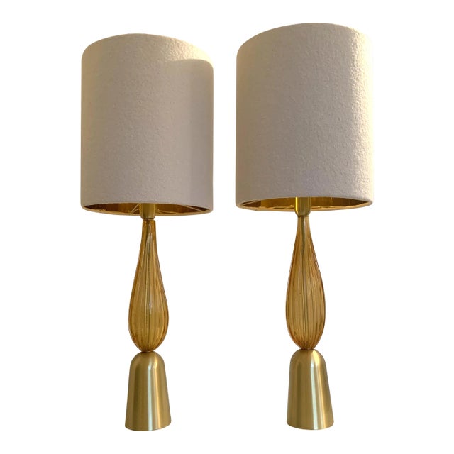 Set of 2 Contemporary Amber and Gold Murano Glass Table Lamps With Bouclé Lampshde For Sale