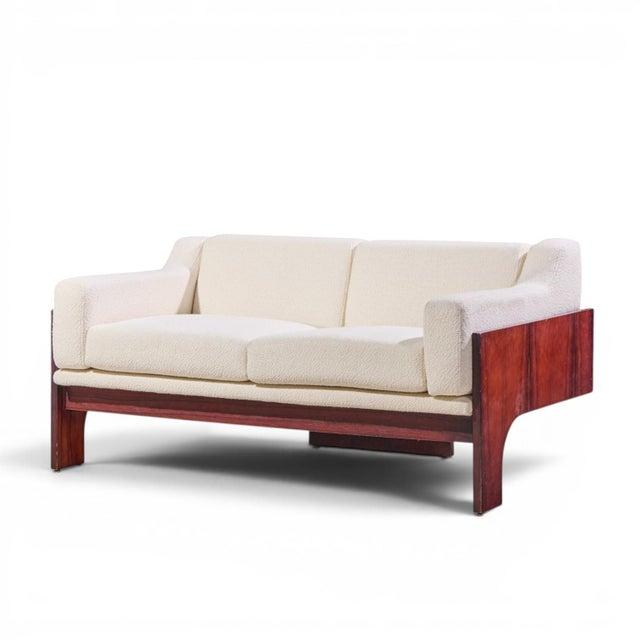 Mid-Century Modern Claudio Salocchi for Sormani Mid Century Rosewood and Bouclé Settee Sofa For Sale - Image 3 of 9