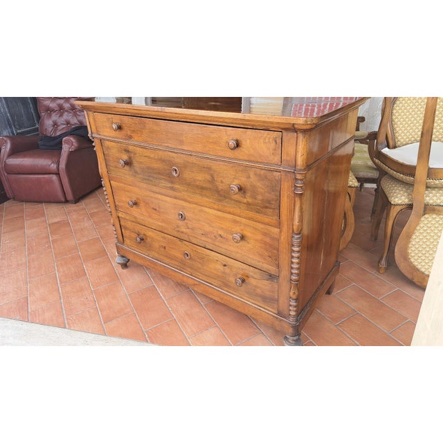 Nineteenth century (1800 - 1900) italian chest of drawers with 4 drawers in solid walnut from the late 19th century, louis...