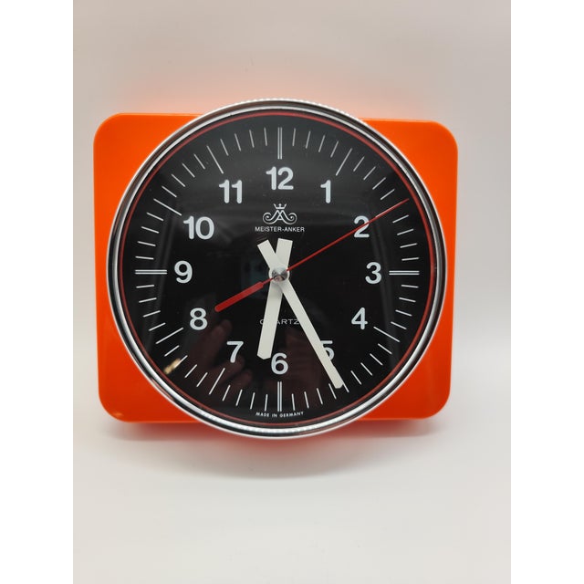 Vintage Space Age Plastic Orange Quartz Wall Clock from Meister Anker, 1970s For Sale - Image 6 of 6