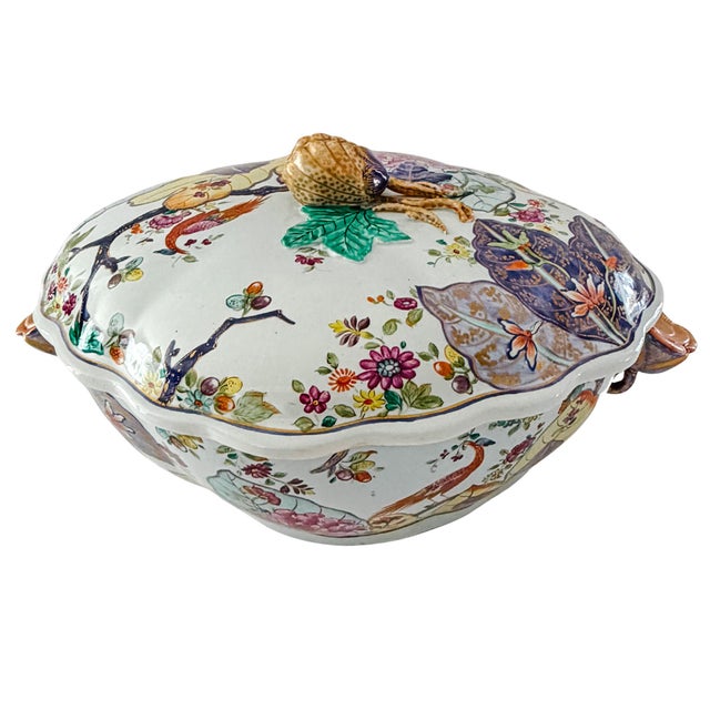 Ceramic 1990s Mottahedeh Tobacco Leaf Porcelain Tureen With Underplate, Hand-Painted With Gilt Details, Portugal For Sale - Image 7 of 18